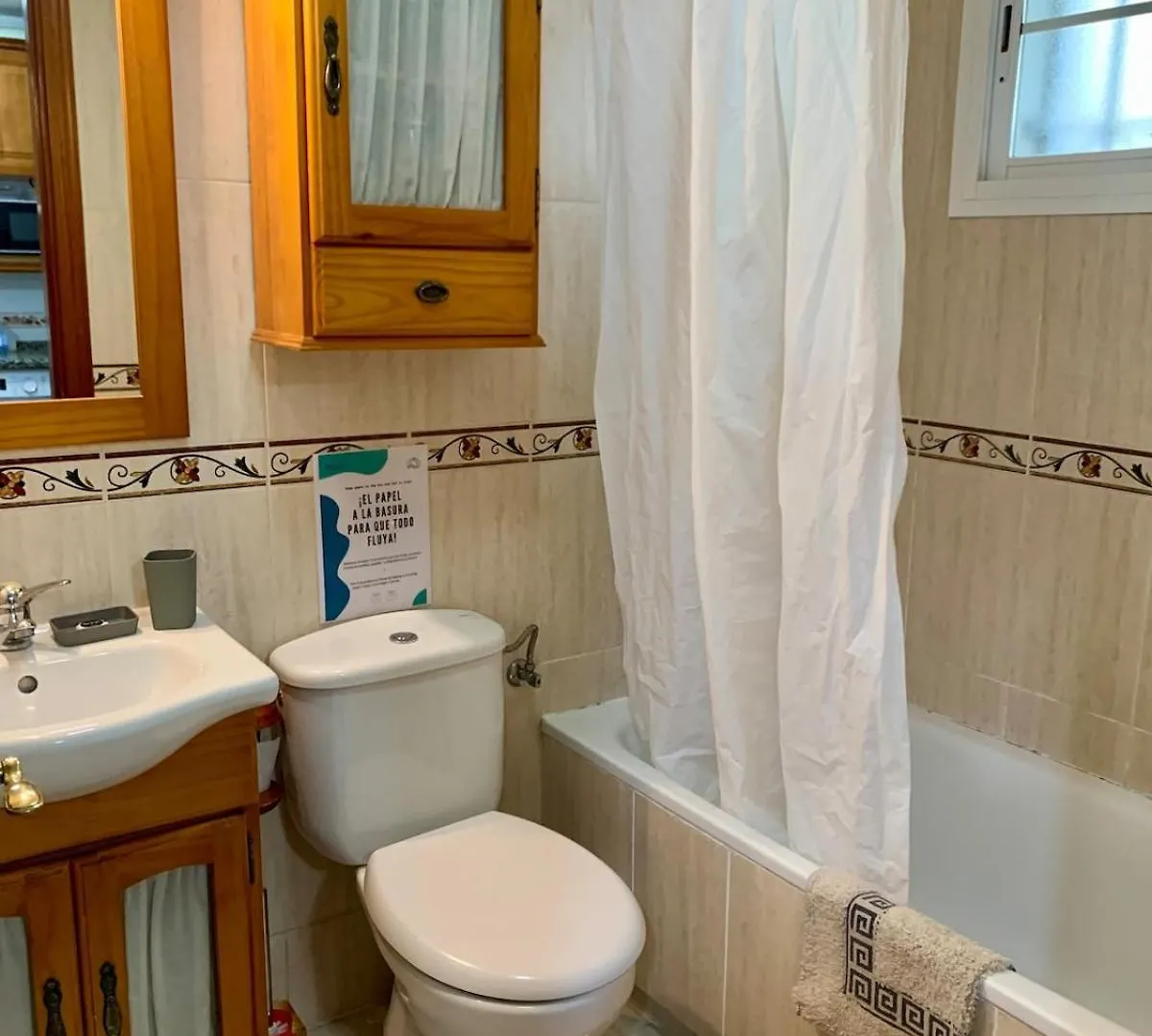 아파트 Apartamento En La Carihuela Cerca Playa 토레몰리노스