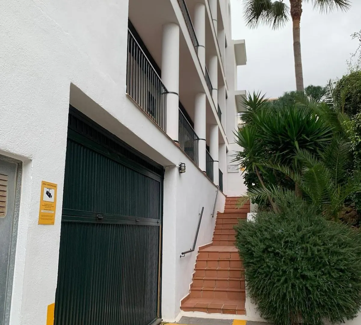 Apartamento En La Carihuela Cerca Playa 토레몰리노스